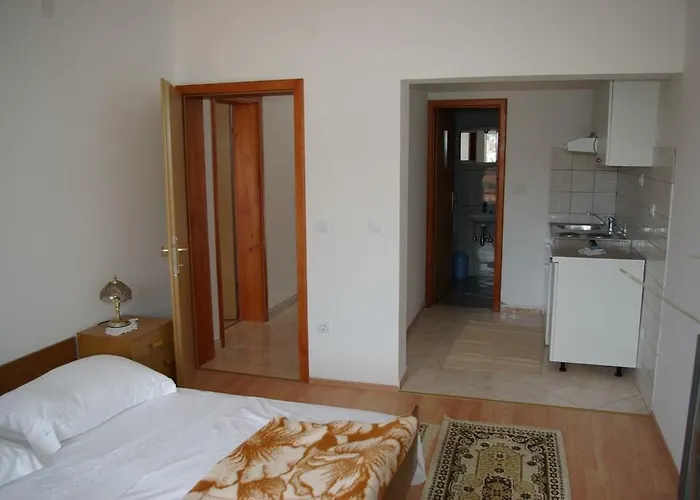 Jozica In - Insel Korcula 6371 *